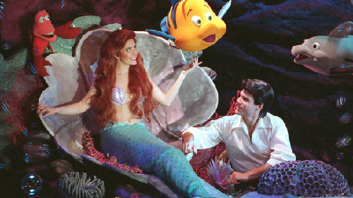 Những điểm du h&agrave;nh c&ugrave;ng n&agrave;ng ti&ecirc;n c&aacute;